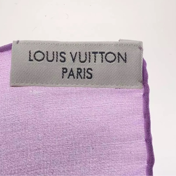 Louis Vuitton Silk Scarf - Picture 4 of 5